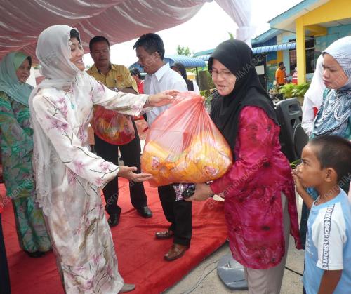 TUNKU PUTERI INTAN SAFINAZ