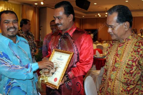 DATUKSERI JAMIL KHIR BAHAROM