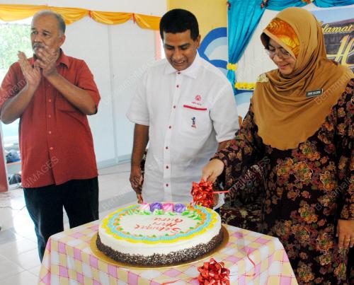 ABDUL AZIZ SHEIKH FADZIR