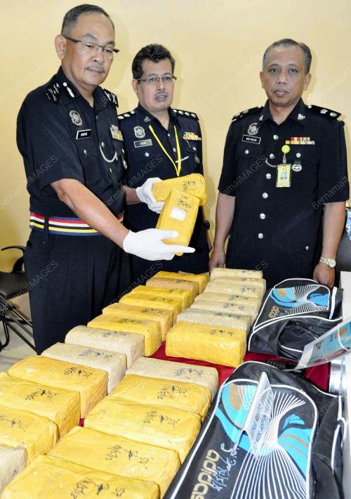 KD02_16052013_POLIS_DADAH