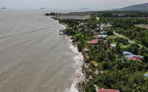 HAKISAN PANTAI TANJUNG DAWAI