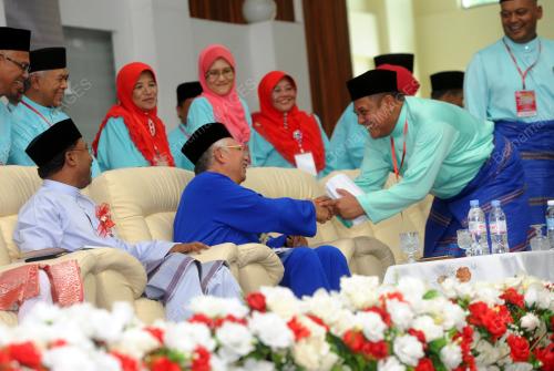 DATUK HASBULLAH OSMAN