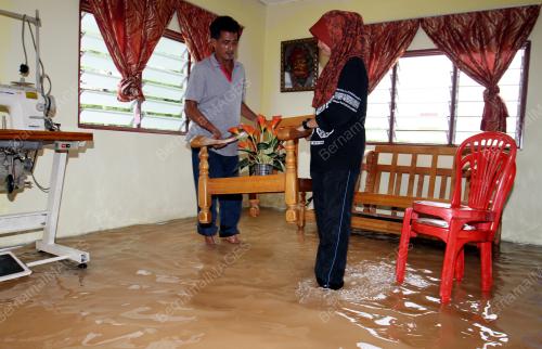 KD02_17092015_BANJIR