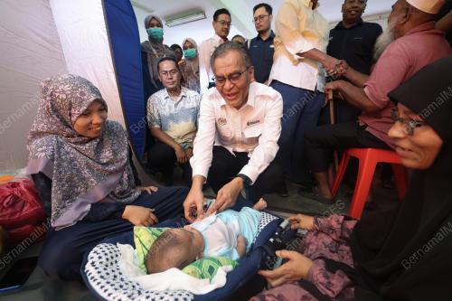 DATUK SERI DZULKEFLY AHMAD
