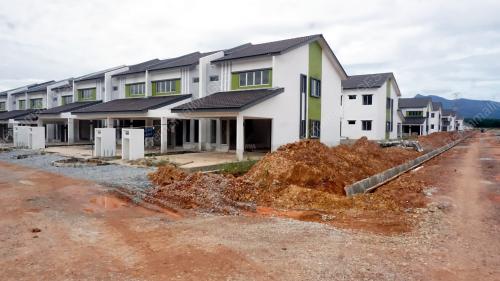 PROJEK PERUMAHAN TERBENGKALAI