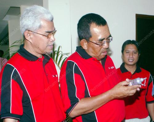 MOHD JOHARI BAHARUM