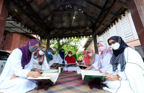 HARI NUZUL AL-QURAN