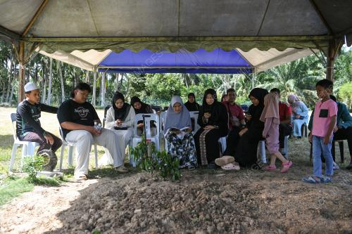 TRAGEDI NAHAS PESAWAT ELMINA