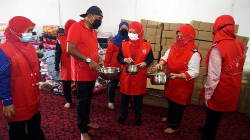 UMNO BANTU MANGSA BANJIR