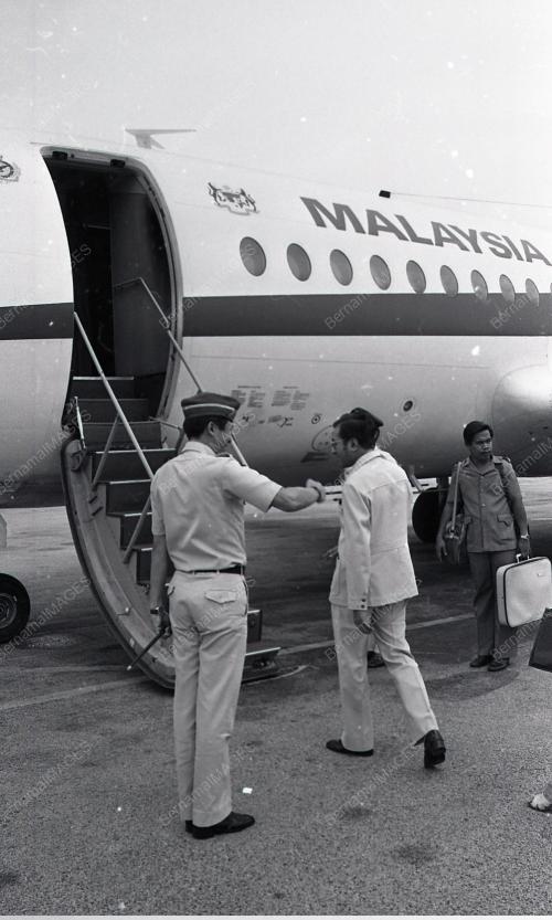 DR MAHATHIR MOHAMAD