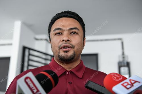 DATUK DR MOHD NA'IM MOKHTAR