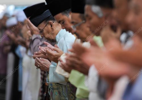 KD02_23012015_AGONG