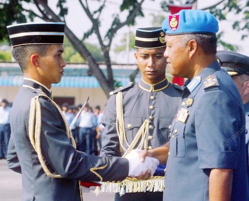 RODZALI DAUD