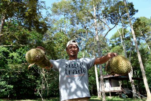 SHAHRIL BAKAR