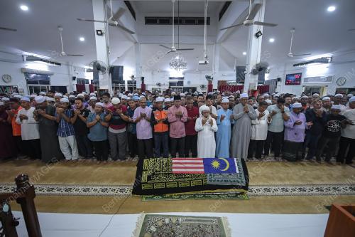 DATUK SERI SALAHUDDIN AYUB
