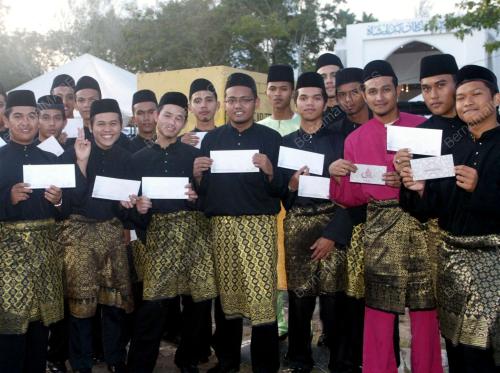 MAHASISWA UUM