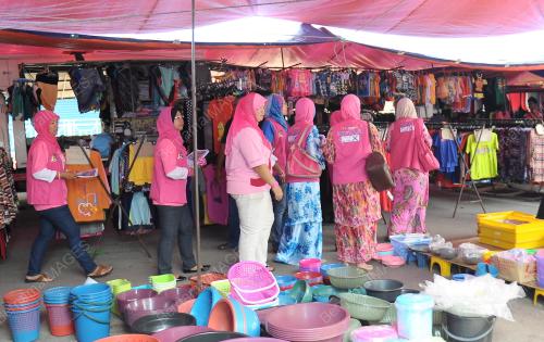 KD02_24102013_PUTERI_UMNO