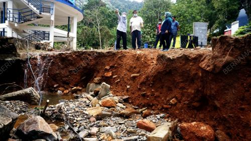 KEPALA AIR YAN