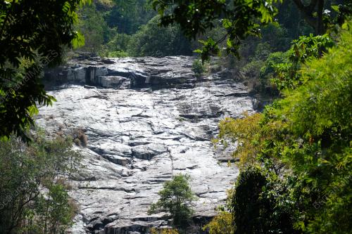 AIR TERJUN SERI PERIGI KERING