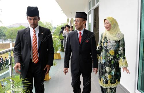 KD02_26062014_AGONG