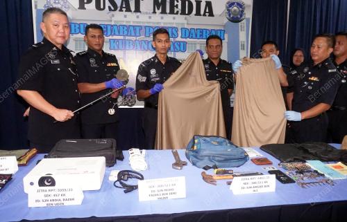 POLIS TAHAN GENG PECAH MASJID