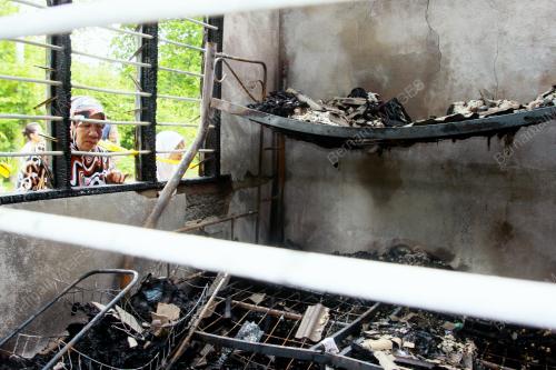 KD02_26082012_KEBAKARAN_RUMAH