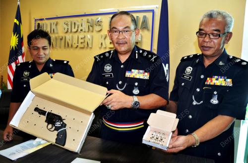 KD02_27052013_POLIS_PISTOL