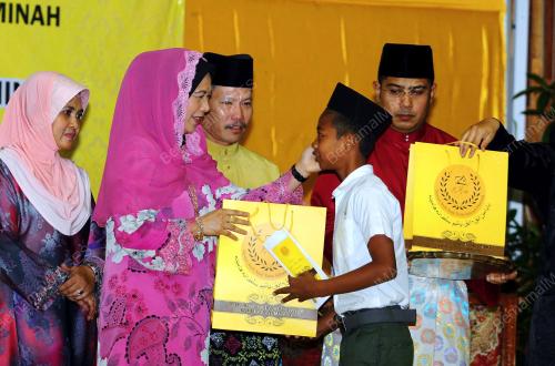KD02_27072013_PERMAISURI_AGONG