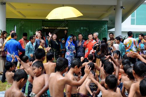 KD02_27112014_PERMAISURI_KHATAN