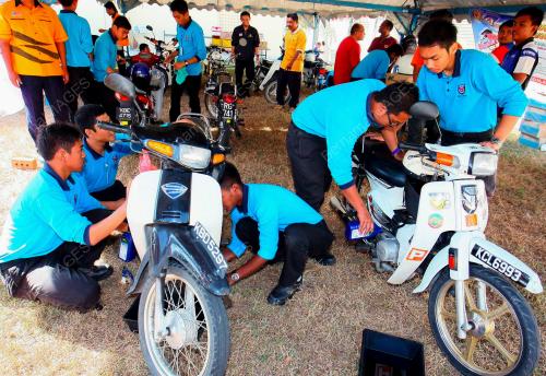 KD02_29012014_SERVIS_MOTOSIKAL