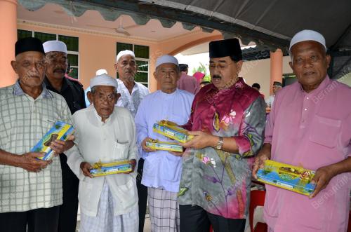 DATUK PADUKA AHMAD BASHAH MD HANIPAH
