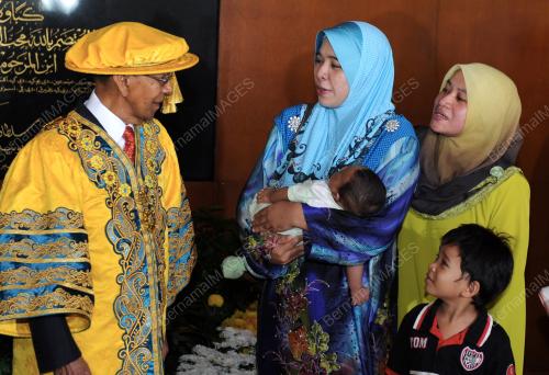 KD02_30112013_AGONG_LAHAT_DATU