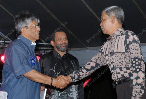 ZAINUDDIN MAIDIN