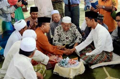 KD03_01012015_PENGANTIN_BANJIR