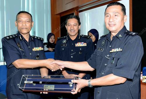 KD03_01062016_POLIS