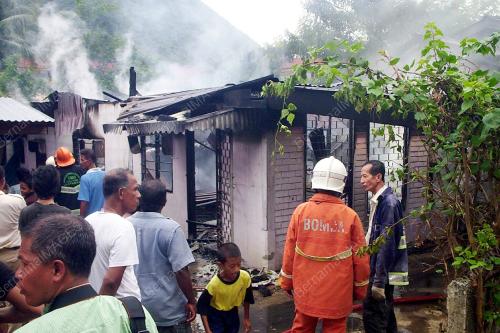 RUMAH TERBAKAR