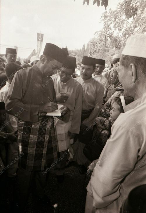 DATUK SERI DR MAHATHIR MOHAMAD