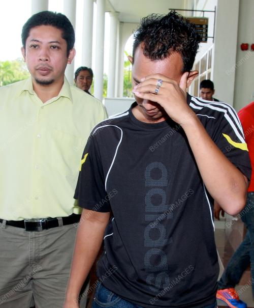 KD03_02102012_MAHKAMAH_RASUAH