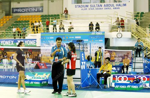 BADMINTON GRAND PRIX EMAS TERBUKA