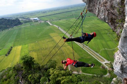 DROPZONE BUKIT KODIANG
