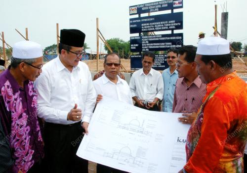 DATUK LATT SHARIMAN ABDULLAH
