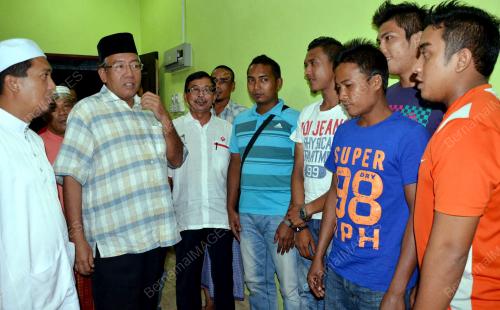 KD03_05122002_MAHDZIR_PAS