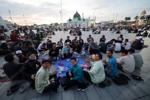 BULAN RAMADHAN