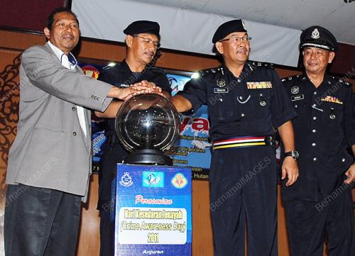 DATUK AHMAD IBRAHIM