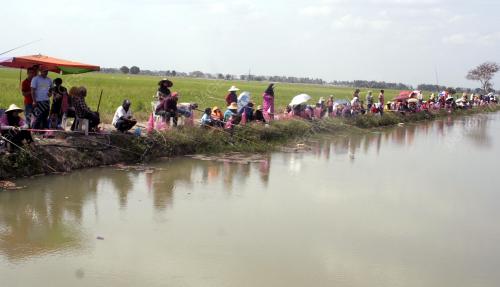 MEMANCING PUYU