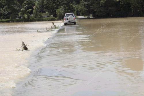 BANJIR KILAT
