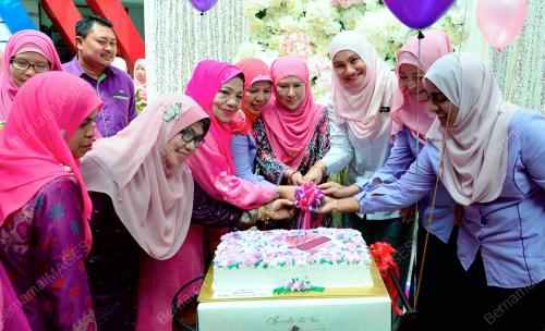 KD03_08032017_WANITA
