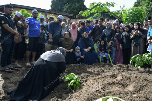JENAZAH LIMA SEKELUARGA MAUT