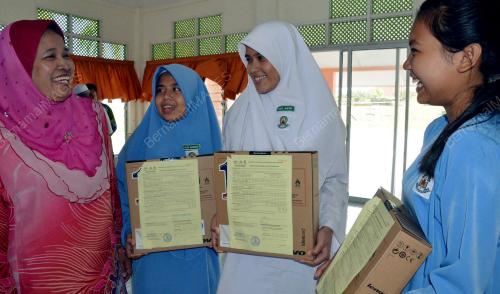 KD03_08112012_FATIMAH_NETBOOK