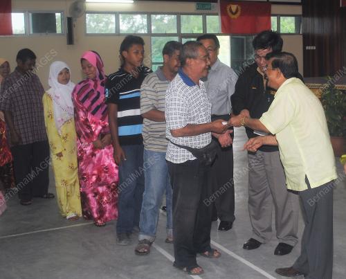 BANTUAN BANJIR